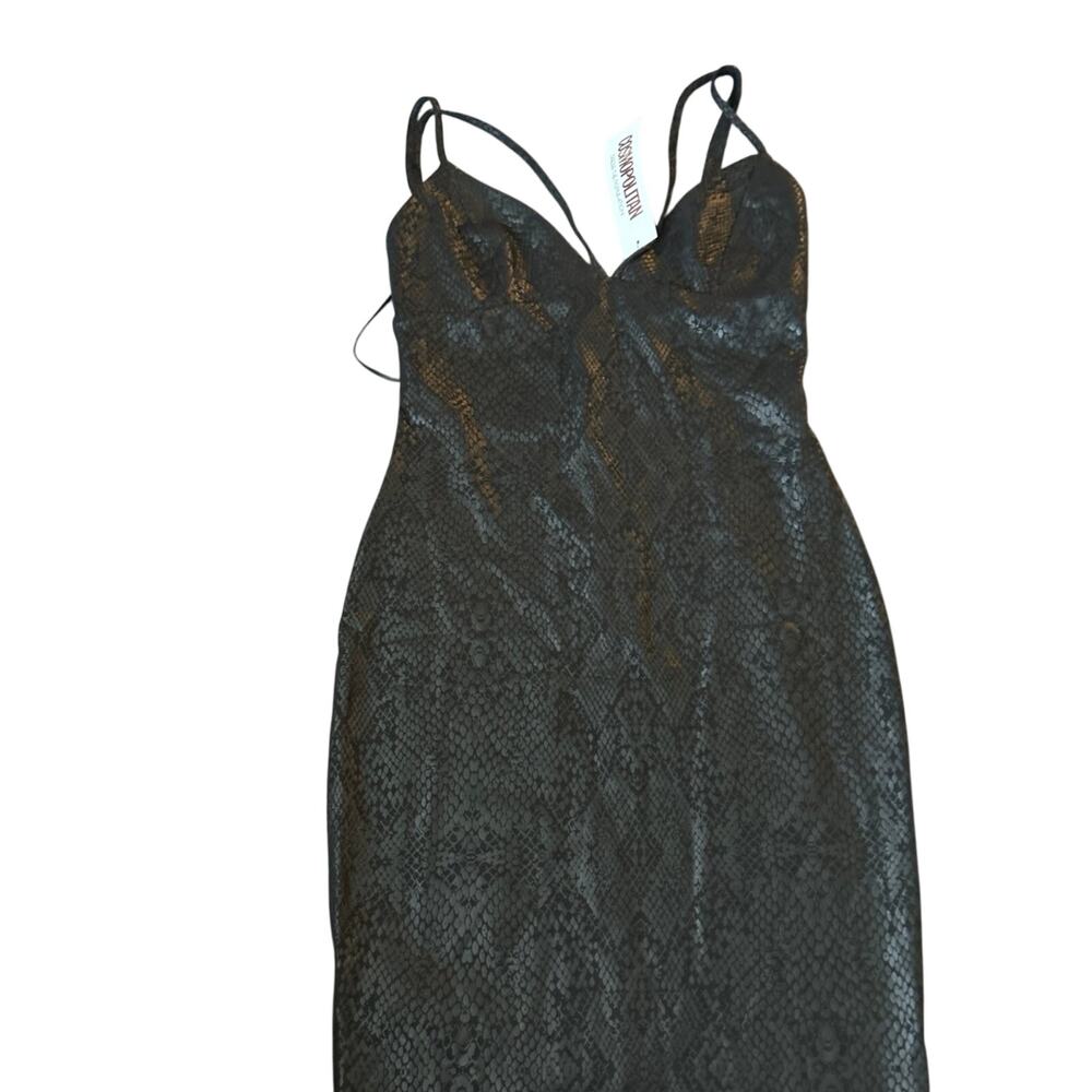 Cosmopolitan dress size medium , new with tags